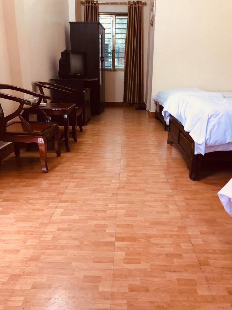 Hung Thinh Hotel Ban Gum Екстериор снимка